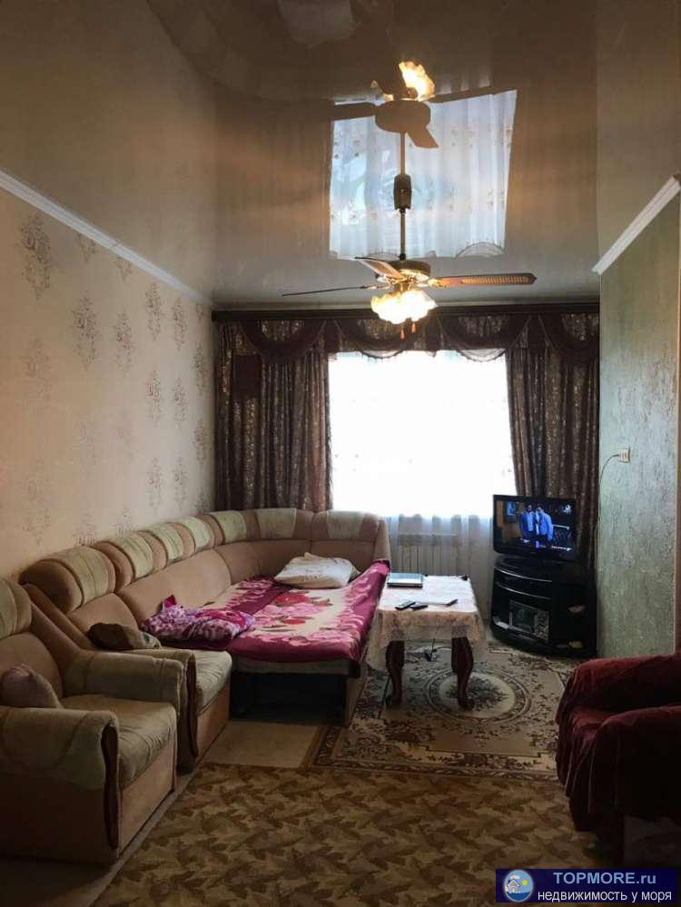 Дом с ремонтом 3 комнаты на первом этаже. мвторой этаж свободная планировка без ремонта есть перегородки временные.... - 1