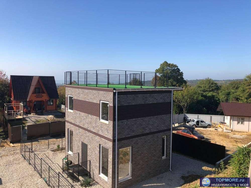 Дом в Веселом по ул. Светогорская.  В стиле хайтек. 151 кв.м. общая площадь из них эксплуатируемая кровля 40кв.м. Вид... - 1