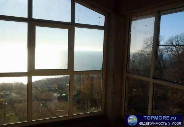 Дом в микрорайоне м. Ахун. Два земельных участка 5 и 8 соток. Выровненные. С/т Юг. Частичная внутренняя отделка....