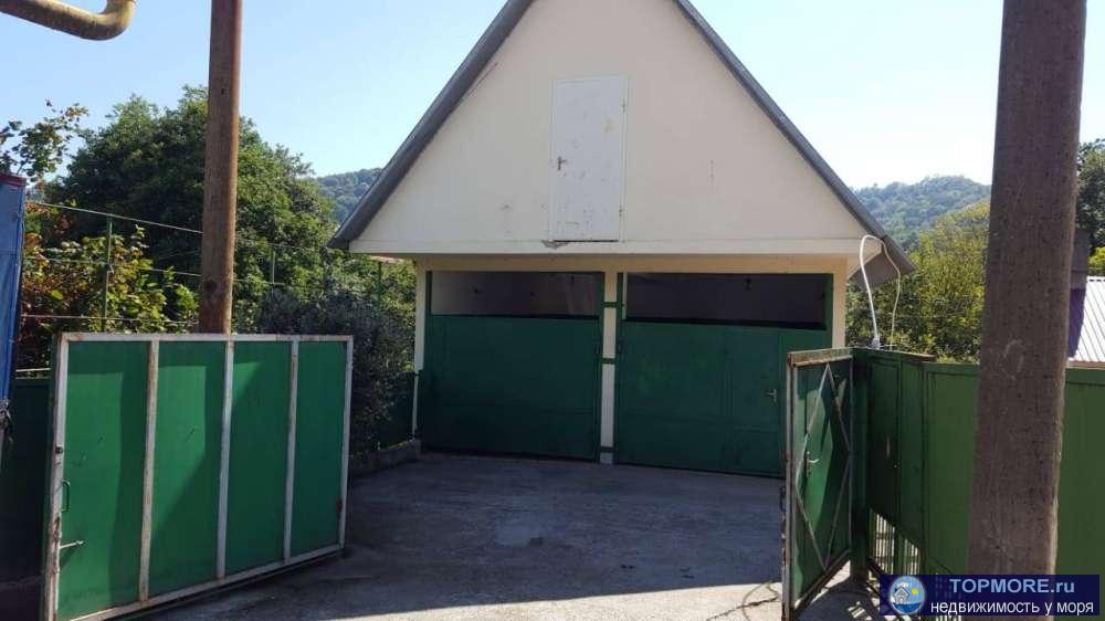 Продаю дом в живописном месте! Очень удобный и красивый!Район Нижняя Шаумяновка. На каждый этаж отдельный вход,цоколь... - 2