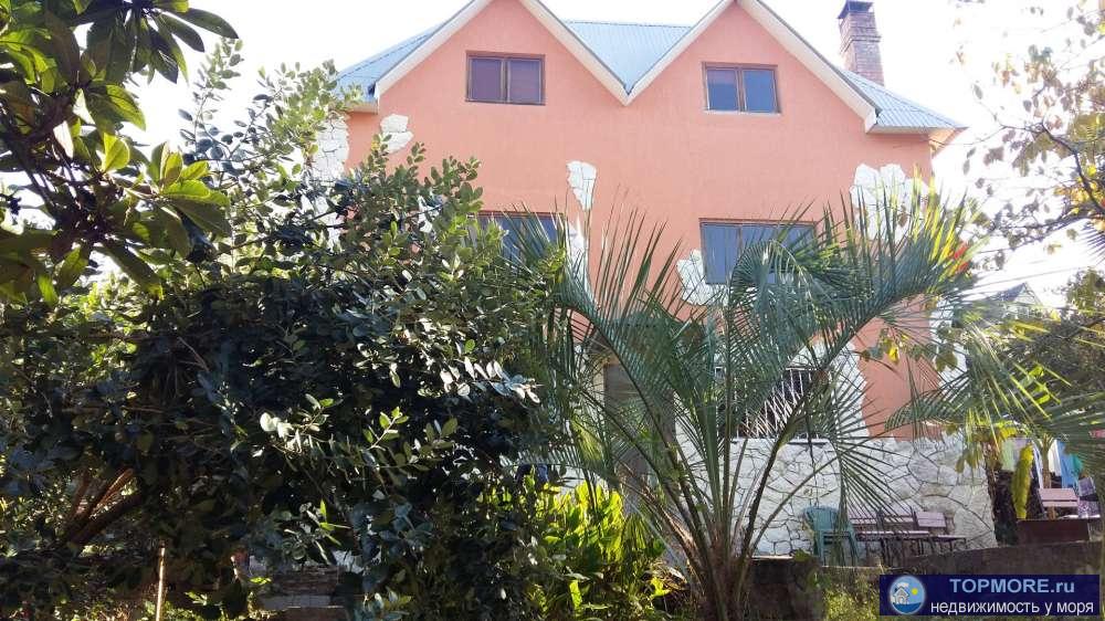   Отличный 3-х этажный дом на Кудепсте (СТ Горный сад) очень ждёт нового хозяина! Площадь дома 190 кв.м. На 1 м этаже...