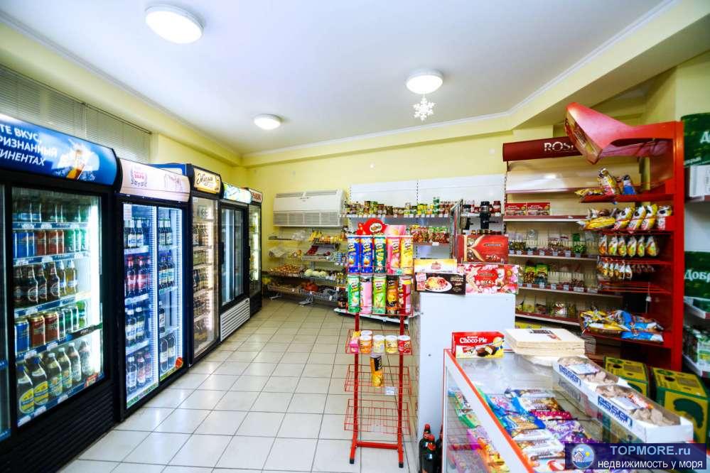 Продается дом 4 этажа, расположенный на земле 8 соток. На территории возведен еще один дом, можно вводить в... - 1