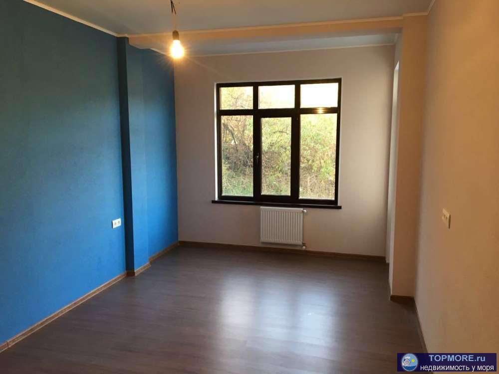 Продаю новый, просторный дом в 10ти минутах от ценра Сочи. Хороший, качественный ремонт(строили для себя). Все... - 2