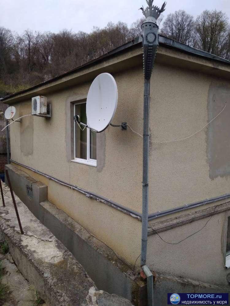 Продается дом, газ, вода, интернет, телефон. На втором этаже дорогой ремонт, паркет сделанный из дубового дерева,... - 1