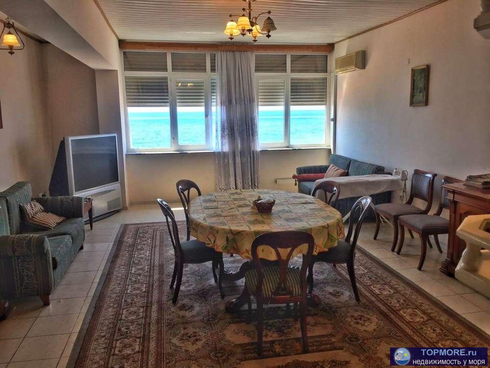 Предлагается к продаже шикарный эллинг в Хосте (Красный штурм) на первой береговой линии. В каждой из трех спален из... - 2