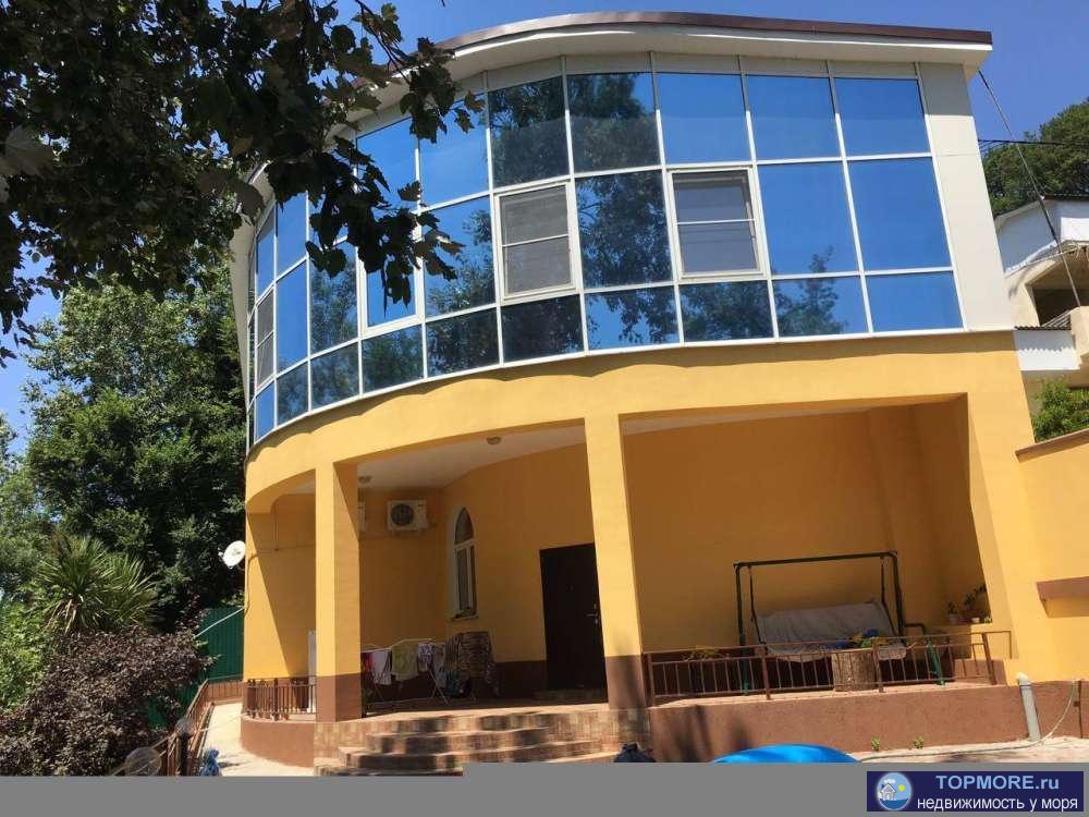 Продаю 2-х этажный коттедж у моря!!! 5 просторных спален с большими панорамными окнами,откуда открывается вид на...