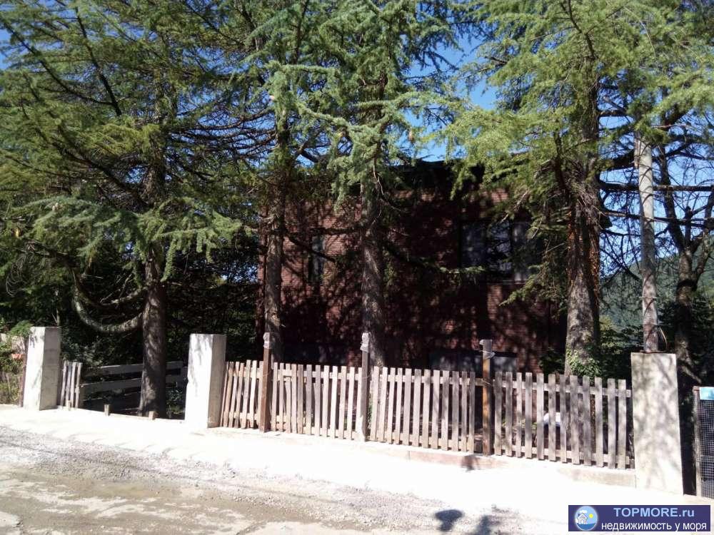 Продается современный коттедж в экологически чистом, живописном уголке Сочи. Дом окружен с одной стороны горной... - 1