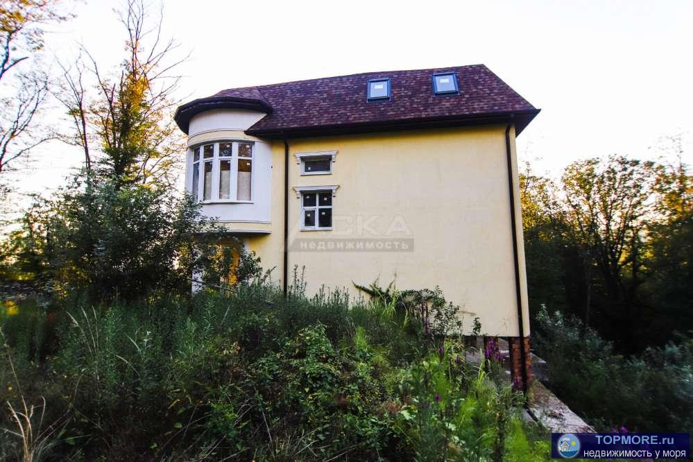    В окружении реликтовых деревьев Сочинского национального парка, в районе Макаренко расположился этот просторный... - 1