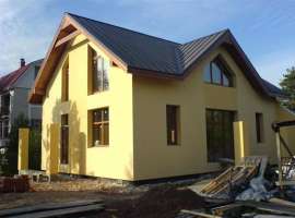 Вокруг минипоселка - национальный парк. Тишина вокруг позволит Вам...