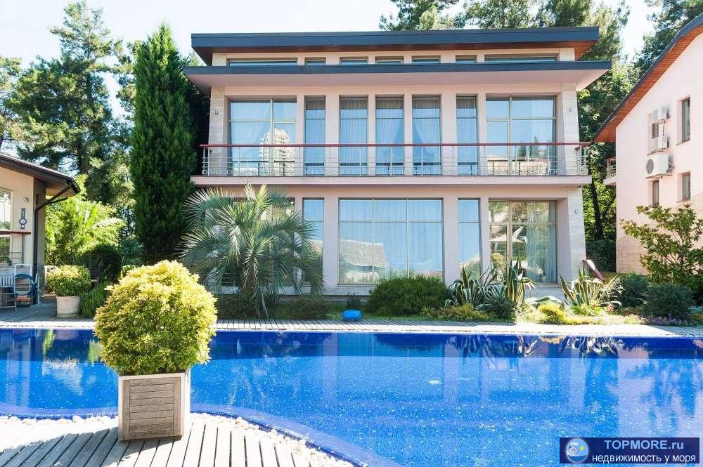 Предлагается в продажу элитная вилла в закрытом коттеджном поселке, расположенном недалеко от моря в окружении... - 2