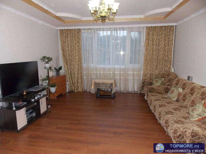 Продается 2-этажный дом 230 кв.м. на участке 6 соток, в черте города Домовладение расположено в с.Барановка...