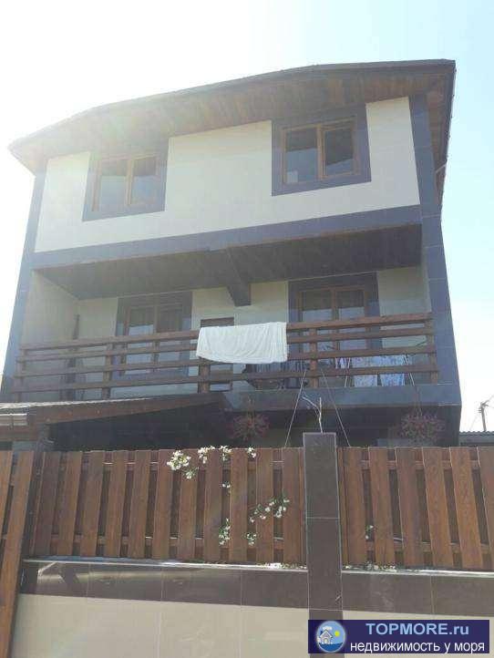 Продается гостевой дом,хороший заезд,новый ремонт.Коммуникации центральные,документы новые.Прекрасное место для сдачи...