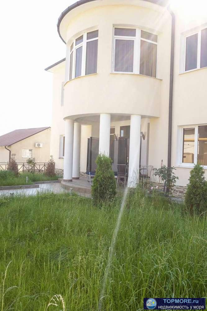 Короля играет свита, Дом играет королевскую семью! 4-этажный элитный коттедж, 425 м? (монолит) на участке 5,8 сот., в...