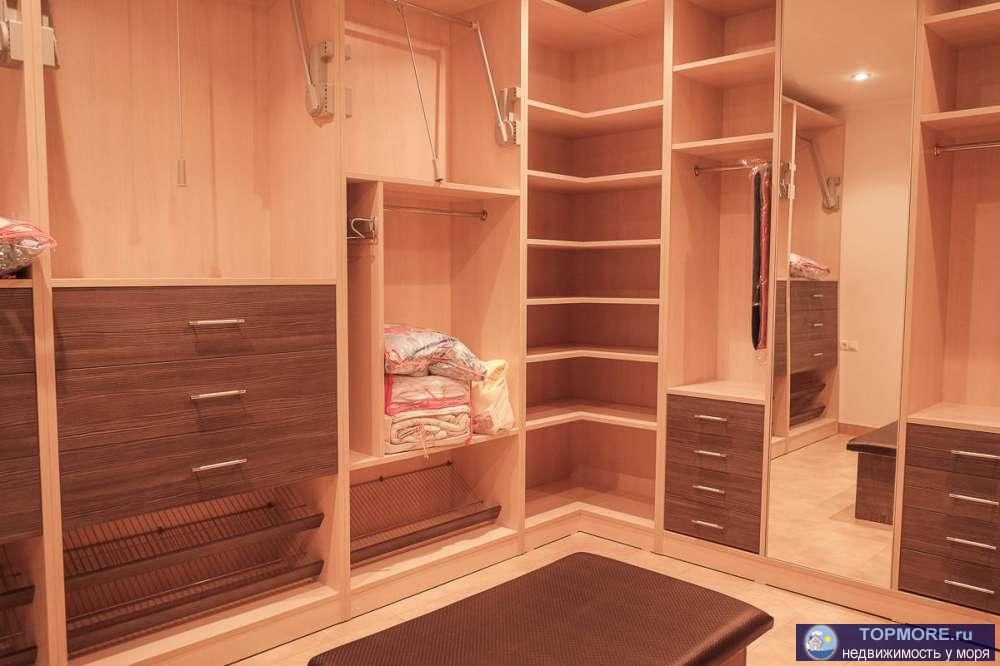 Короля играет свита, Дом играет королевскую семью! 4-этажный элитный коттедж, 425 м? (монолит) на участке 5,8 сот., в... - 2