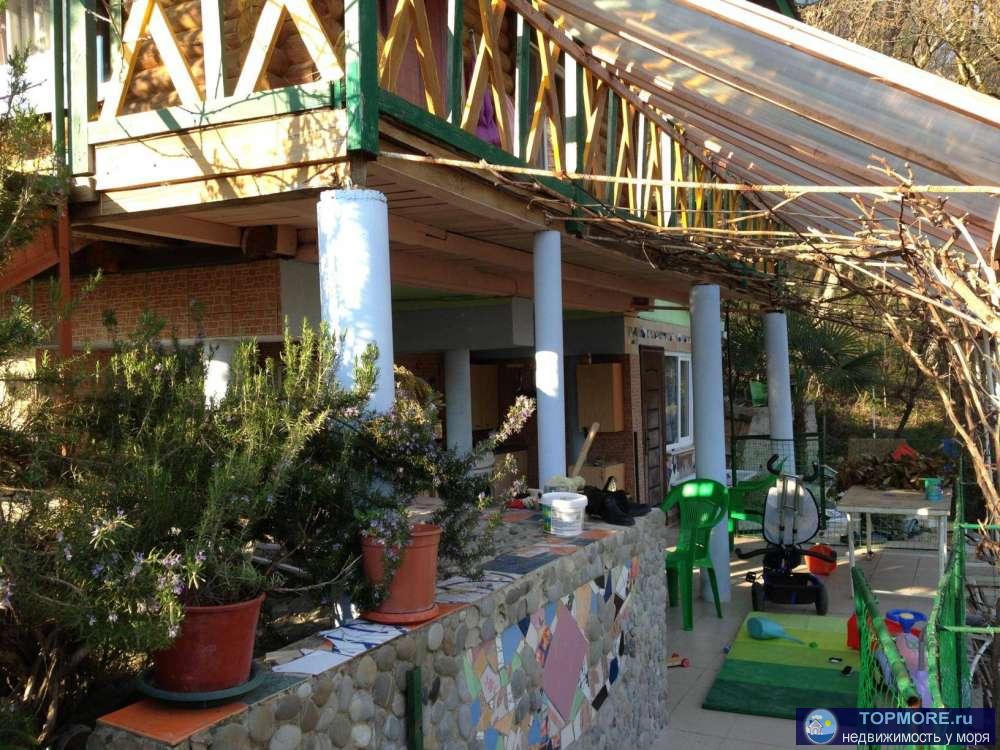 Продается 3-этажный дом на улице Гайдара в микрорайоне Дагомыс в 600 м от моря. Площадь - 200 кв.м, с верандой и... - 2