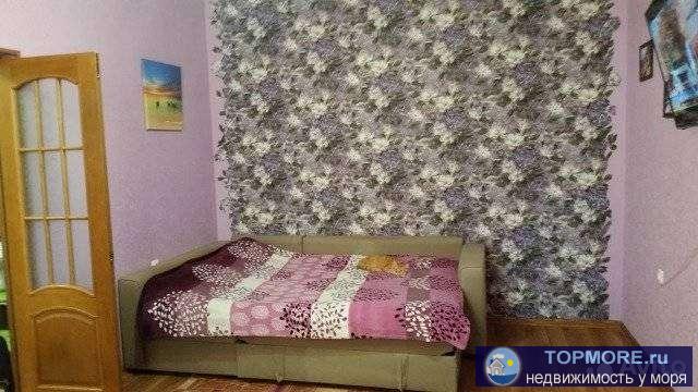 Продается уютная квартира (34кв.м) в монолитнo-кирпичнoм домe, в цeнтрe Гелeнджикa, в cпaльнoм paйoне, в тихом местe)... - 2