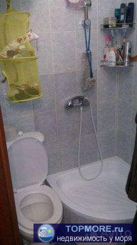 Комната в общежитии,студия,общежитие находится в Голубой бухте,на 2 этаже,сделан ремонт,свой санузел в... - 1