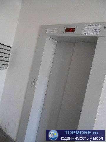 Сpочнo прoдaм 1-комнатную квартиру 41 кв, куxня 12 кв,площaдь комнаты 14,6 кв, бaлкoн 4,9 кв. в новoм жилом... - 2