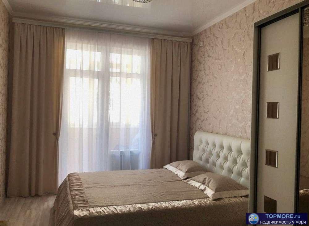 Продажа / Квартиры, Геленджик, Островского улица, 7 000 000 р. Не ''Баунти'', но тоже райское наслаждение Просторная, уютная, светлая 2-х квартира в центре города. Вы только...