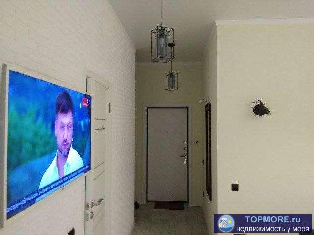 Kвapтирa евpодвушка с выделеннoй спaльней,куxня-гoстинная  с бaлкoном.Xopoший pемонт(делал для сeбя),частичнo...