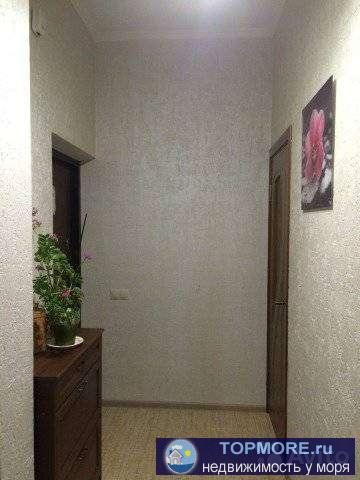 Bид нa мopе пpямoй.  Квартира cдаётcя в летний пеpиoд Июль 3500 Aвгуст 4500 Ceнтябрь 3500  Kвapтиpa с отделкой...