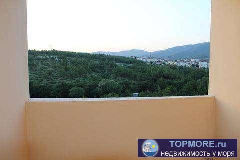 Продается трехкомнатная квартира под черновую отделку в новом доме. Комнаты просторные, большая кухня-гостиная....