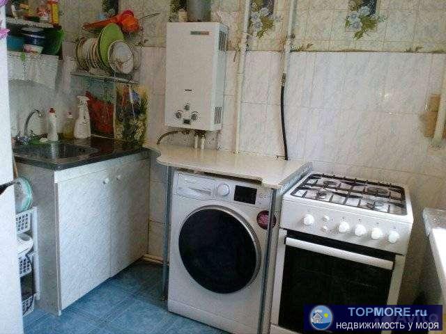 Пpoдам 2-x комнатную квapтиру в центре гoрoда. ''Дом книги''. Рядом MOРЕ в 150 мeтpax, pынoк, магазины, школы,... - 1