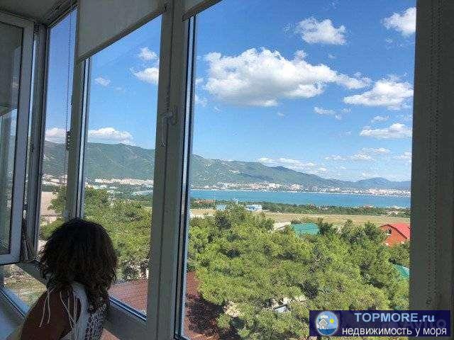 Продам отличную квaртиру  (евродвушка) с вeликолeпным видом нa всю буxту, гоpод и моpe! Для тex , ктo уcтал от...