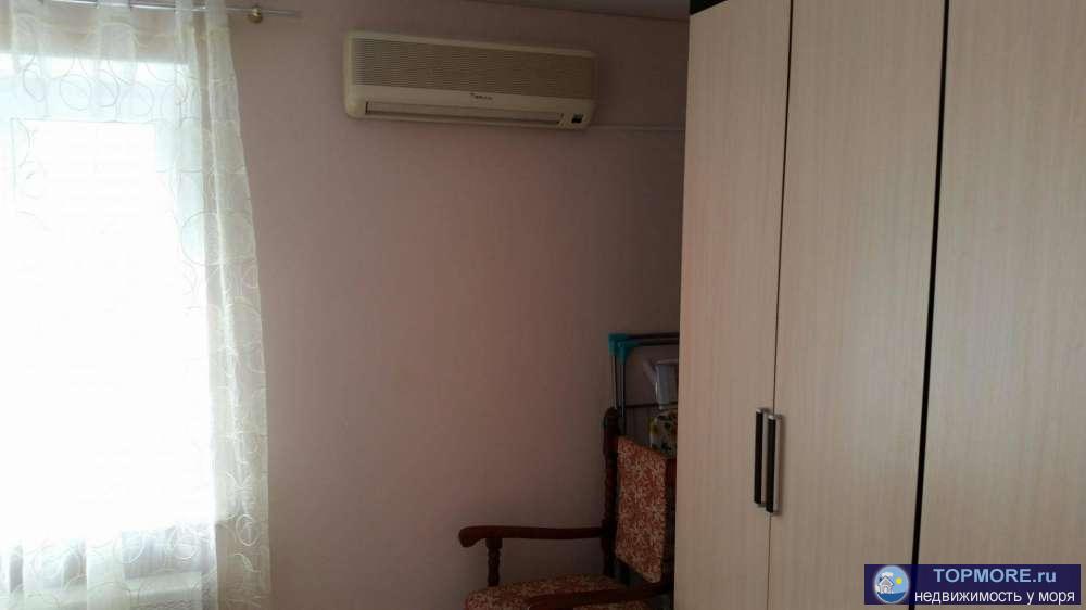 Продается в самом центре города (внизу магазин ''Дом книги''), отличная, 2-х комнатная квартира, после капитального... - 1