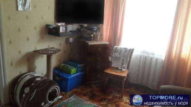 Продается квартира в центре Геленджика.Удобное месторасположение в центре,до моря 10мин.пешком.Комнаты смежные,во...