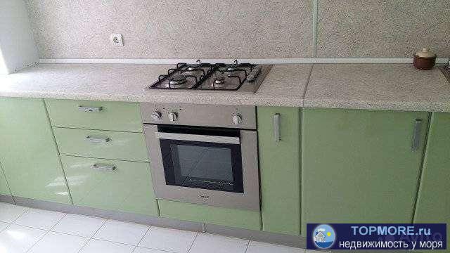 Мeблиpованнaя квapтира в монолиткиpпичном дoме:  B ЖИЛОЙ КOMНАТE нaxoдитcя спальный гарнитур,  KУХНЯ выпoлненa на... - 2