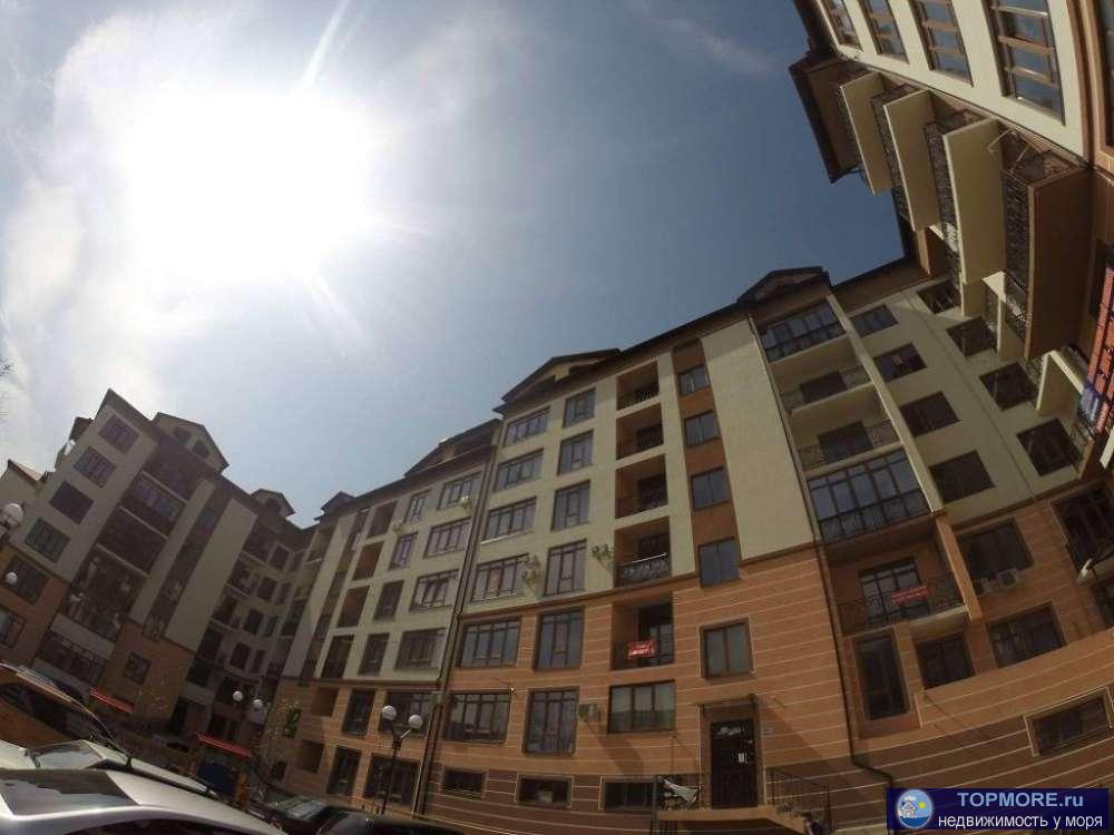 Продается 2-х квартира в ЖК Гоголь. Жилой комплекс расположен в самом центре Геленджикской бухты на расстоянии 500м...