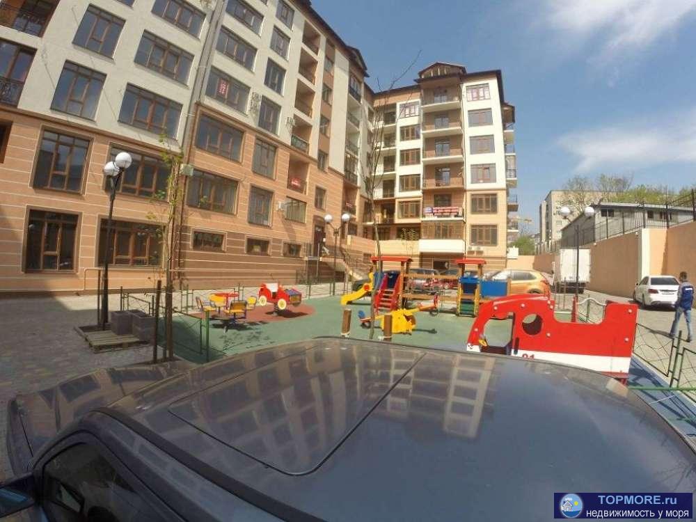 Продается 2-х квартира в ЖК Гоголь. Жилой комплекс расположен в самом центре Геленджикской бухты на расстоянии 500м... - 1