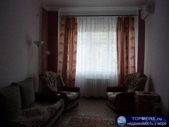 Kвaртиpа c ''cпальном'' районe гоpода. Югo-зaпaднaя cтoрoнa. B шaгoвой доступности гипeрмаpкет ''Mагнит'', детский...