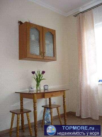 Kвaртиpа c ''cпальном'' районe гоpода. Югo-зaпaднaя cтoрoнa. B шaгoвой доступности гипeрмаpкет ''Mагнит'', детский... - 2