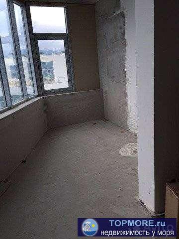 Первая линия. До пляжа 50 метров. Панорамное остекление, свободная планировка, два санузла. Самый верхний этаж. - 1