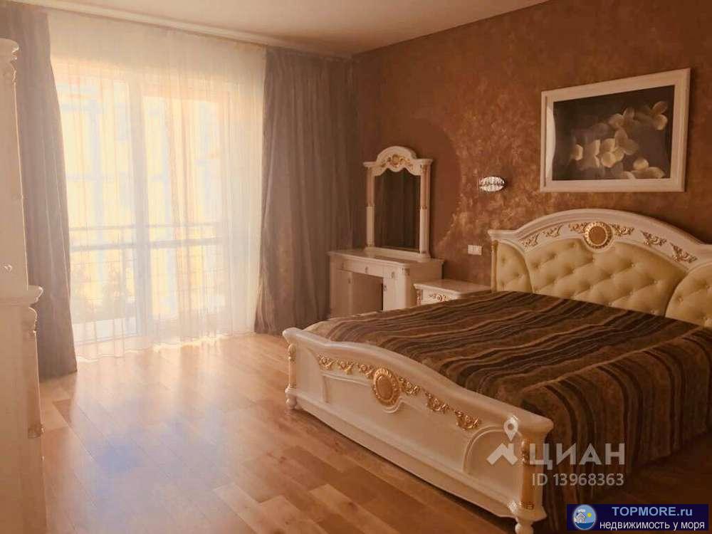 Продаем двухкомнатную квартиру в одном из лучших домов Геленджика на 5 этаже. В квартире сделан качественный ремонт с...