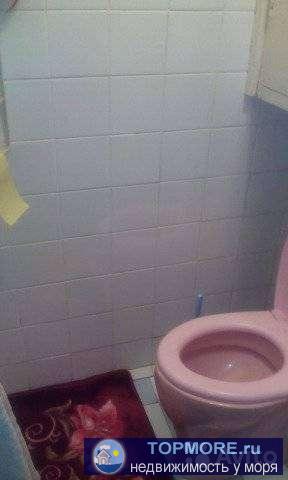 продается квартира в лучшем районе города Елизово, очень теплая, рядом с домом магазины, детский сад, школа. С торца... - 1