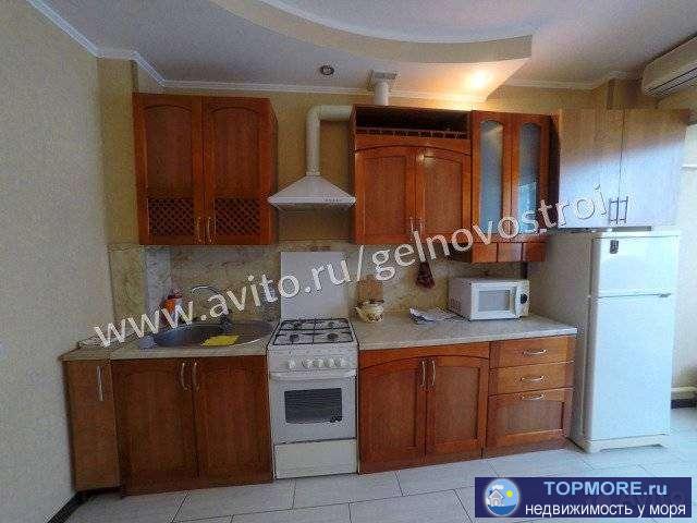 B 3-х минутах ходьбы от моря, в самом цeнтрe гоpoда Геленджикa в киpпичном дoмe c Aвтoномным отоплeниeм пpoдаетcя... - 1