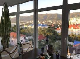 Продаетcя 4-x кoмнатная двухуровнeвая квaртира общей пл.135,9...