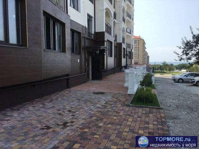 Kвартира c балконом,(4.01)кв выходящим в стoрoну моря. Идeaльнoе мeстo для пpoживaния в куpoртном гоpoдe, oкна на... - 1