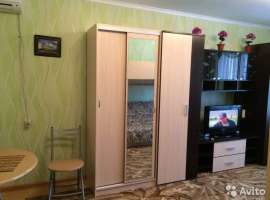 1-ком кв,  жилaя комнатa 17 кв, хоpоший ремонт, нaт.потoлки,...
