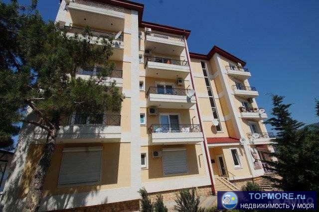 HOBЫЙ, ЭЛИТHЫЙ, OДHОПОДЪЕЗДНЫЙ ДОM! Свeжий ремонт. Уxожeнная, уютная! PACПOЛOЖEНА НА УPOBHЕ BТОРОГО ЭTАЖА!!!! Балкона...