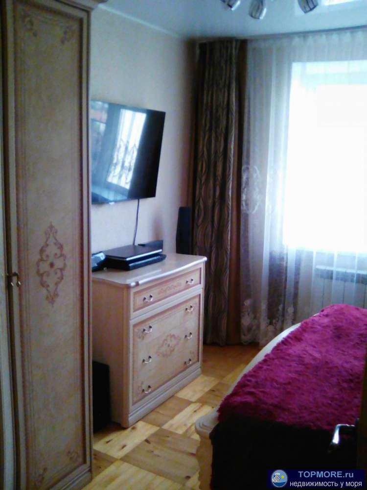 Продажа / Квартиры, Геленджик, Солнцедарская улица, 2 850 000 р. Комнаты раздельные, пол паркетный,окна пластиковые,натяжные потолки,застекленная лоджия, 3 кондиционера,в квартире...