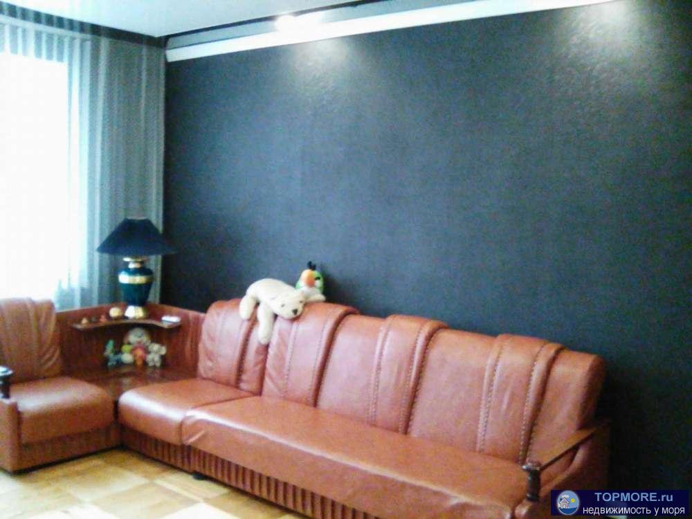 Продажа / Квартиры, Геленджик, Солнцедарская улица, 2 850 000 р. Комнаты раздельные, пол паркетный,окна пластиковые,натяжные потолки,застекленная лоджия, 3 кондиционера,в квартире... - 2
