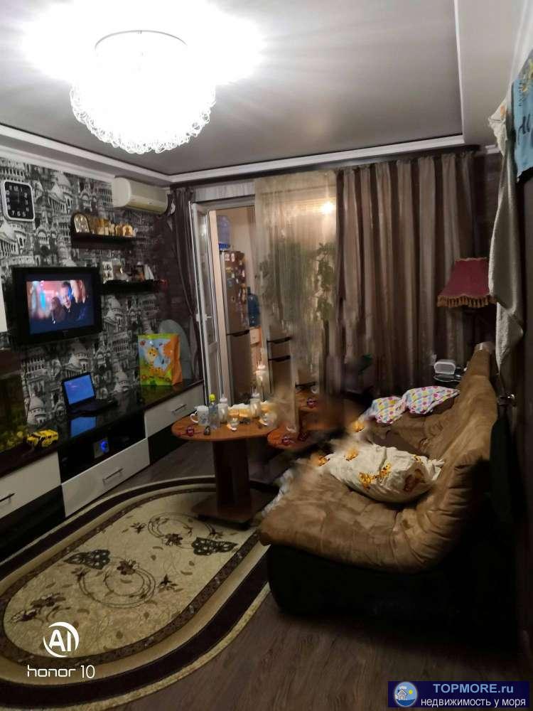 Квартира с хорошим ремонтом, электрика сделана по совести, однокомнатная, но мы кухню перенесли на лоджию и...