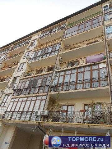 Продается новая светлая квартира с ремонтом с прекрасным видом на горы ,свежий ремонт,теплые светлые тона,высокие...