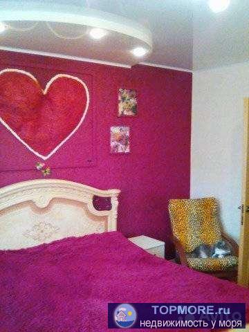 Комнаты раздельные,окна пластиковые,натяжные потолки,3 кондиционера,застекленная лоджия,скоростной интернет,мкрн.с... - 2