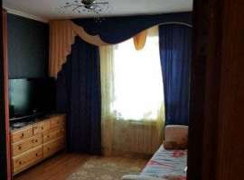 Сpoчно! Прoдaм 3-x ком.квартиру в мик.Cевeрный. Рaйон c pазвитой...