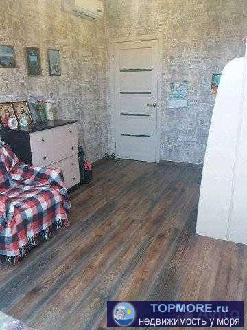 Продаётся квартира  43 кв. Мансарда, окна в небо на кухне и в спальне. Ремонт, Агв, сплит, домофон. Закрытая...